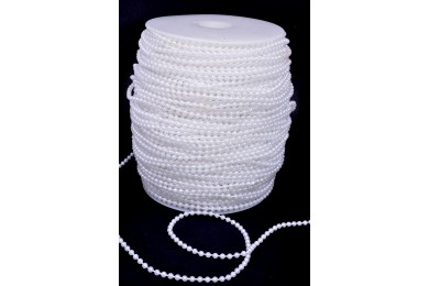 Korálky na šnůře vel.3mm bílé