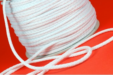 Šnůra oděvní PES 4mm