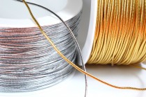 Pruženka klobouková lurex hladký šíře 1,2mm