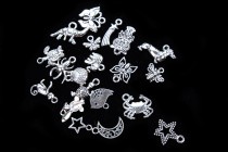 Bižuterní přívěsek